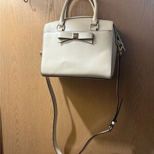 Elegant Cream Handbag